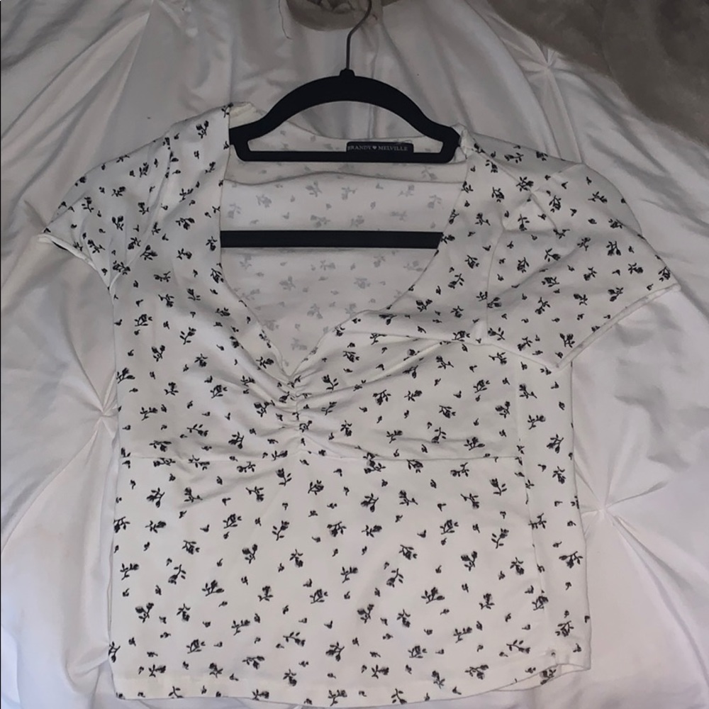 Brandy melville Gina top